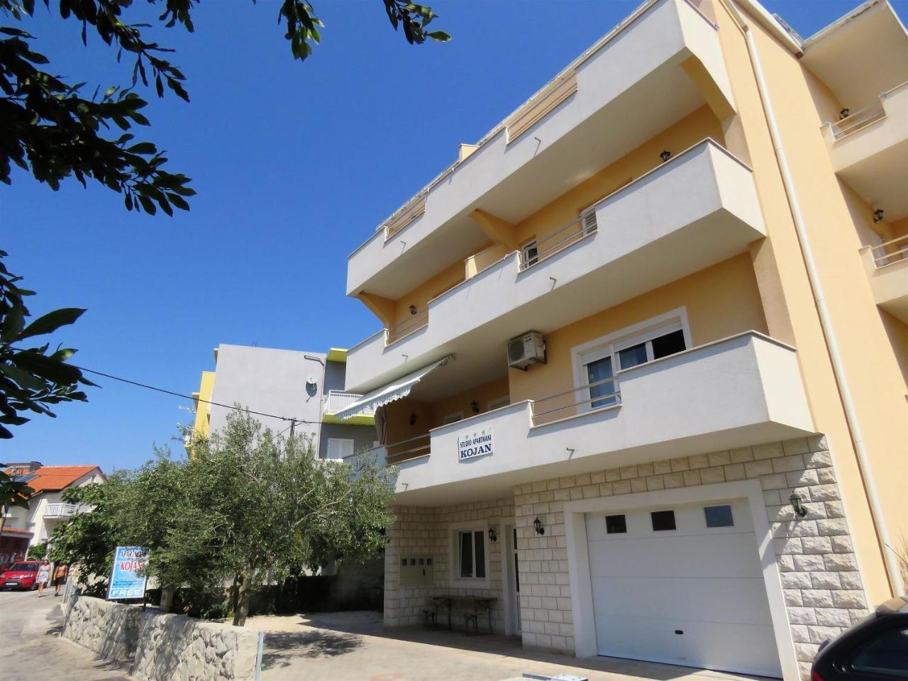 Apartments Kojan Omiš Zewnętrze zdjęcie